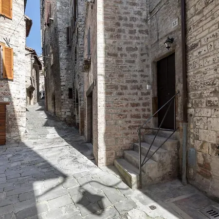 Dimora Casina Dell'abbondanza * グッビオ